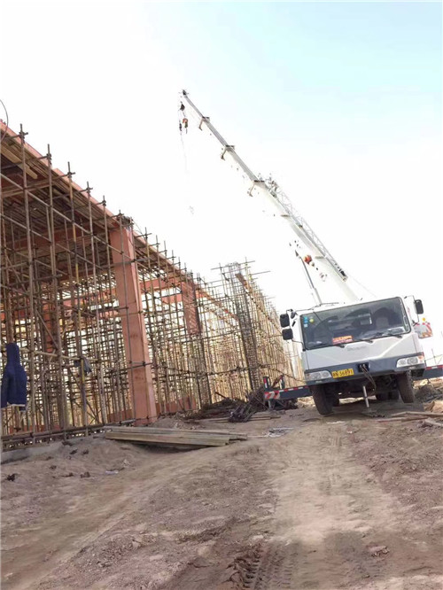 遂宁市吊车作业的安全注意事项有哪些？